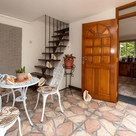 Janes\' Serenity Guesthouse