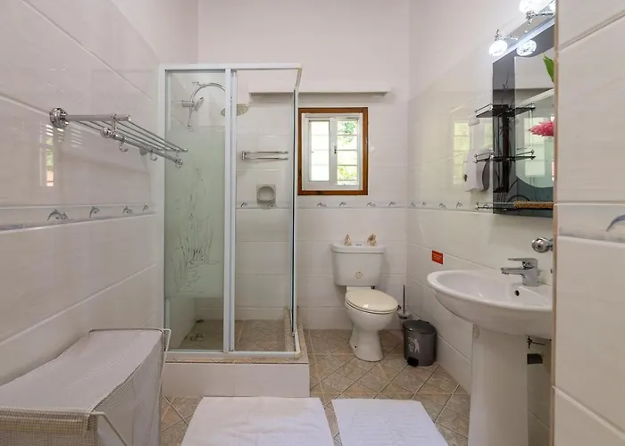 Janes' Serenity 4*
