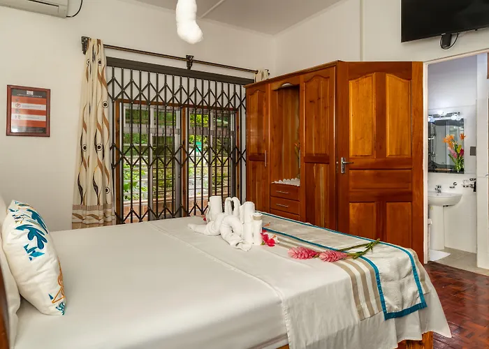 Janes' Serenity Pensionat 4*